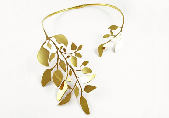 НАКИТ: Прекинуте огрлице су хит и ове године